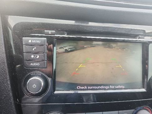 Used 2019 Nissan Rogue Sport S w/ Appearance Package FWD image 8