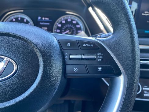 Certified 2023 Hyundai Sonata SEL w/ Winter Weather Package FWD image 19