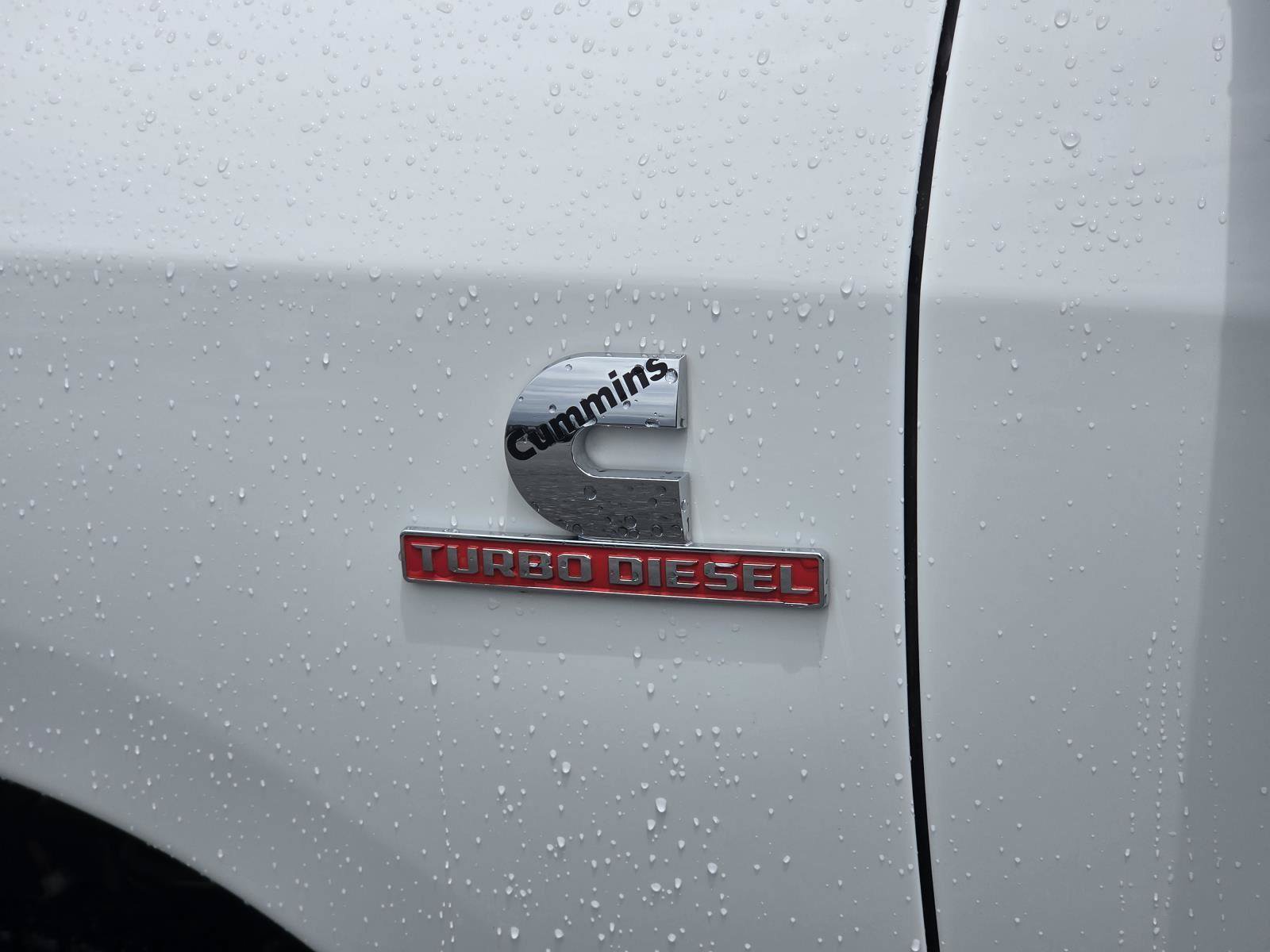 Used 2026 RAM 2500 Laramie AWD/4WD image 9
