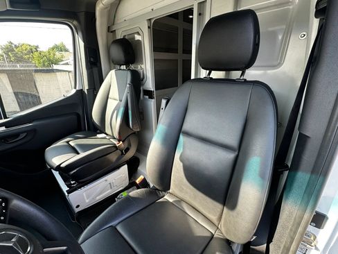Used 2023 Mercedes-Benz Sprinter 3500 w/ Acoustic Package image 23