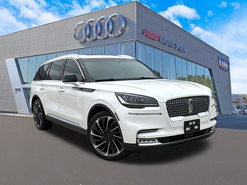 Used 2020 Lincoln Aviator Reserve w/ Equipment Group 201A RWD image 1