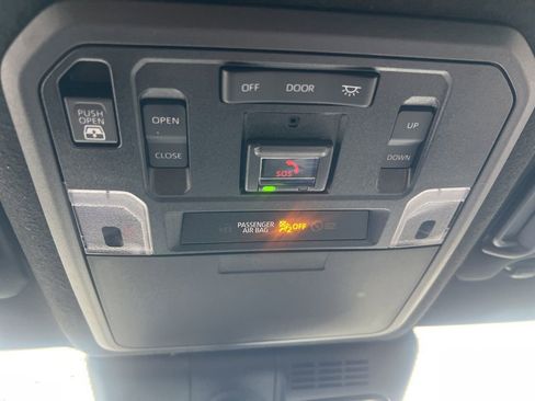 Used 2025 Toyota 4Runner TRD Off-Road Premium image 22