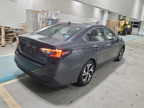 Used 2020 Subaru Legacy Premium image 11