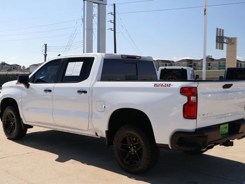 Used 2021 Chevrolet Silverado 1500 LT Trail Boss w/ Convenience Package II image 5