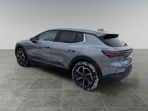 New 2026 Chevrolet Equinox EV LT image 3