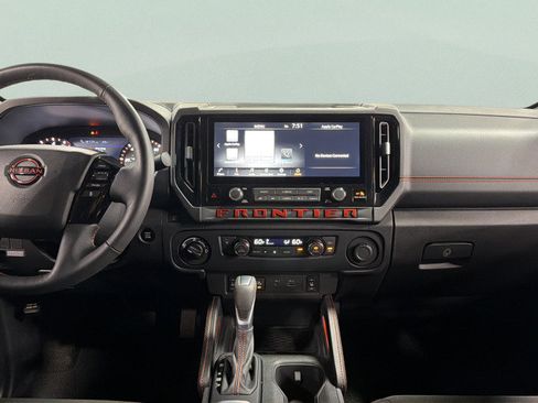Used 2026 Nissan Frontier PRO-4X AWD/4WD image 37