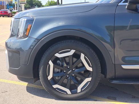 Used 2024 Kia Telluride S w/ S Sunroof Package AWD/4WD image 9