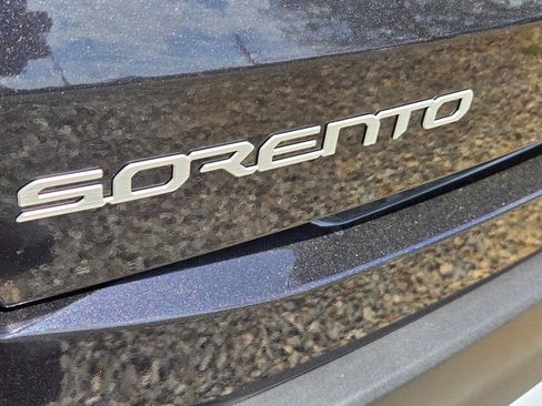 New 2026 Kia Sorento LX image 12