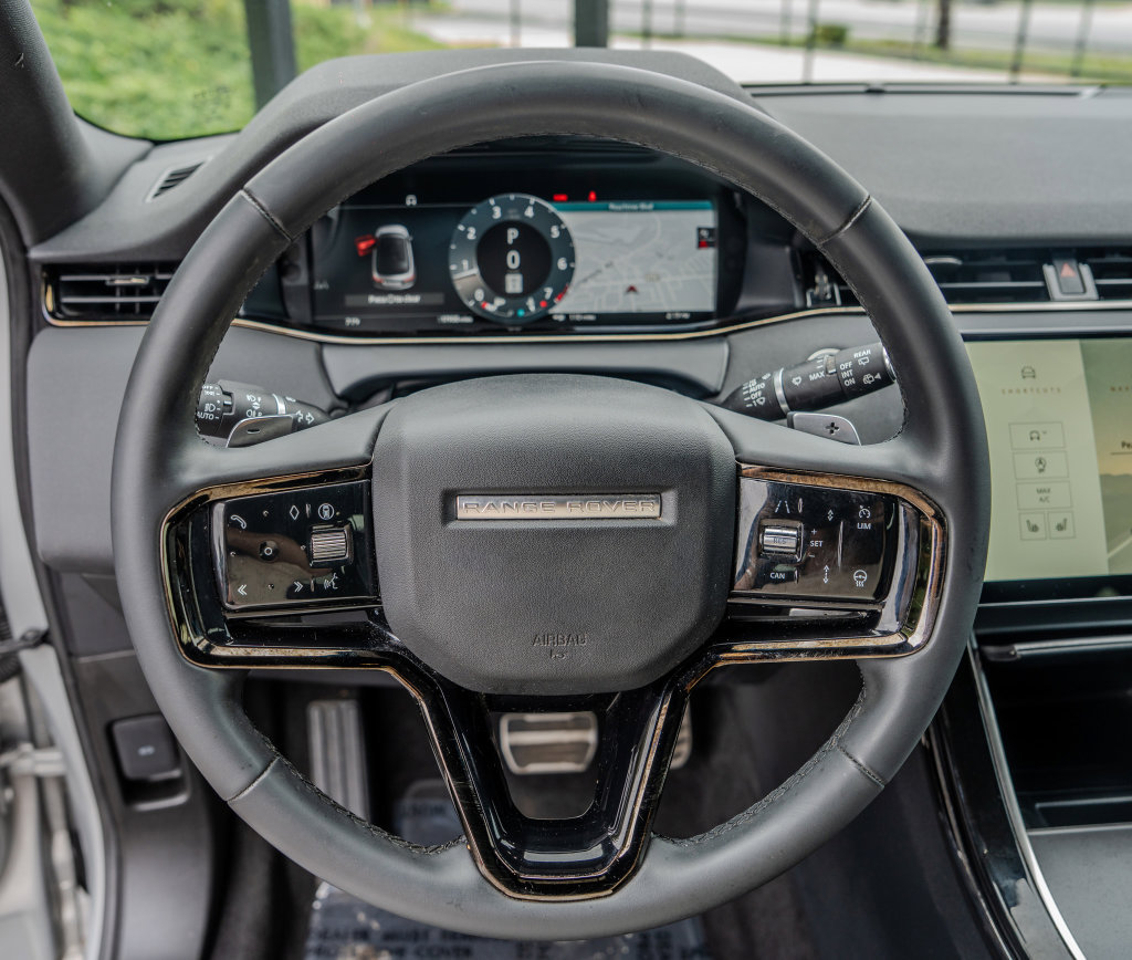 Used 2024 Land Rover Range Rover Evoque Dynamic SE AWD/4WD image 5