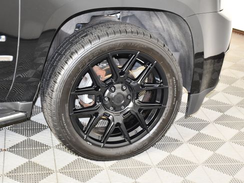 Used 2018 GMC Yukon Denali w/ Open Road Package AWD/4WD image 57