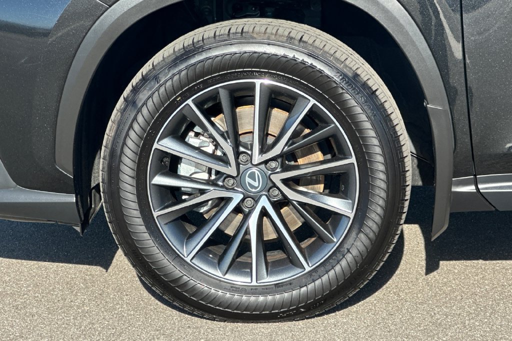Certified 2026 Lexus NX 350h AWD w/ Accessory Package (2T) image 25
