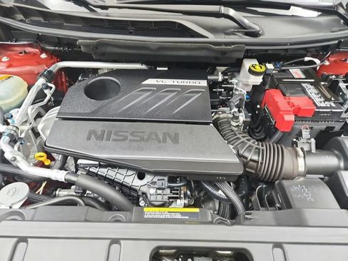 Used 2024 Nissan Rogue SL w/ SL Premium Package FWD image 18