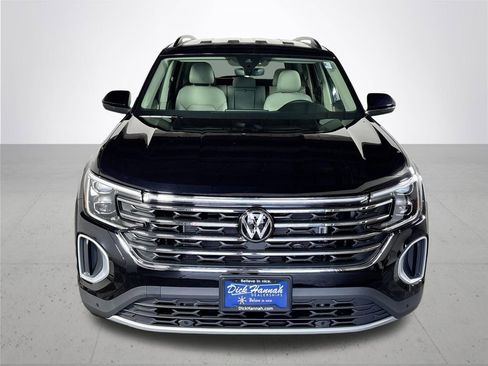 New 2025 Volkswagen Atlas SE image 3