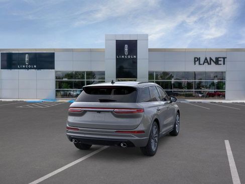 New 2025 Lincoln Corsair Grand Touring image 8