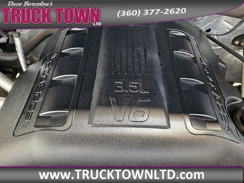 Used 2015 Ford F150 XLT w/ Equipment Group 301A Mid AWD/4WD image 12