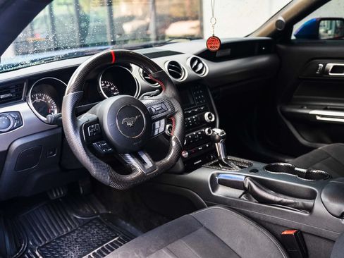 Used 2018 Ford Mustang GT w/ Black Accent Package RWD image 17