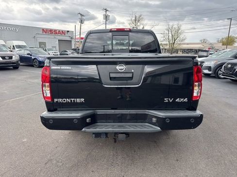Used 2021 Nissan Frontier SV AWD/4WD image 3