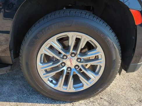 Used 2021 GMC Yukon SLT w/ SLT Premium Package image 11