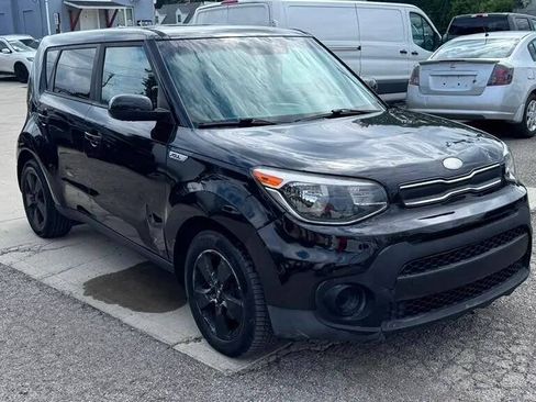 Used 2017 Kia Soul w/ Convenience Package FWD image 8