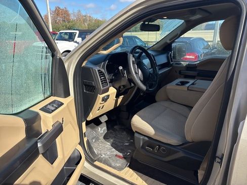 Used 2018 Ford F150 XLT w/ Equipment Group 302A Luxury image 10