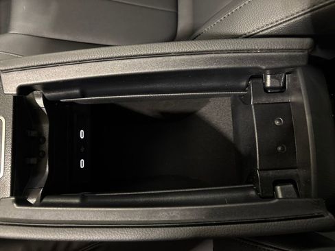 Used 2025 Mercedes-Benz GLA 250 4MATIC image 26