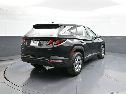 Used 2023 Hyundai Tucson SE image 6