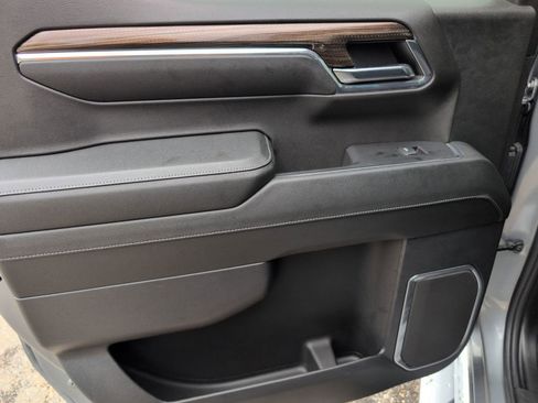 Used 2024 Chevrolet Silverado 1500 RST w/ Convenience Package II image 31