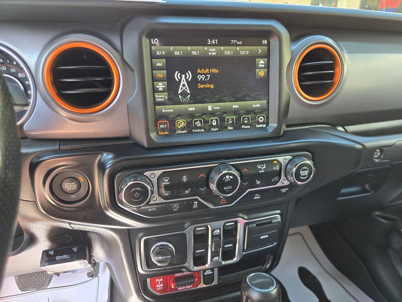 Used 2022 Jeep Gladiator Mojave w/ LED Lighting Group AWD/4WD image 13