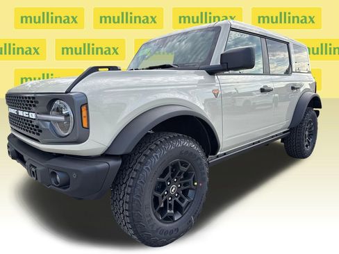 New 2026 Ford Bronco Badlands AWD/4WD image 17