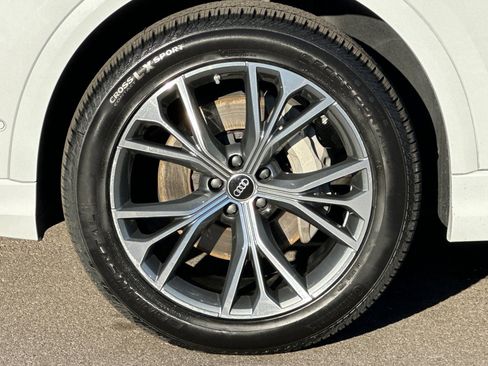 Used 2023 Audi Q8 Premium Plus w/ Premium Plus Package image 27