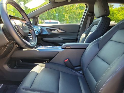 Used 2024 Chevrolet Equinox EV LT AWD/4WD image 24