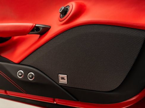 Used 2018 Ferrari 488 GTB RWD image 34