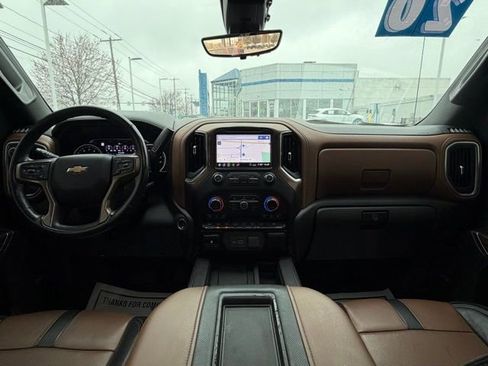 Certified 2020 Chevrolet Silverado 1500 High Country w/ Technology Package image 4