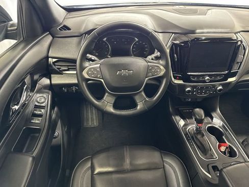 Used 2023 Chevrolet Traverse RS w/ LPO, Floor Liner Package AWD/4WD image 16