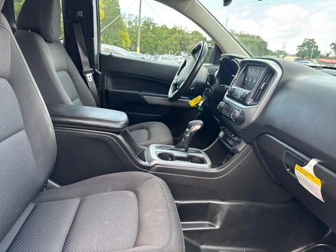 Used 2022 Chevrolet Colorado LT w/ Fleet Safety Package RWD image 11