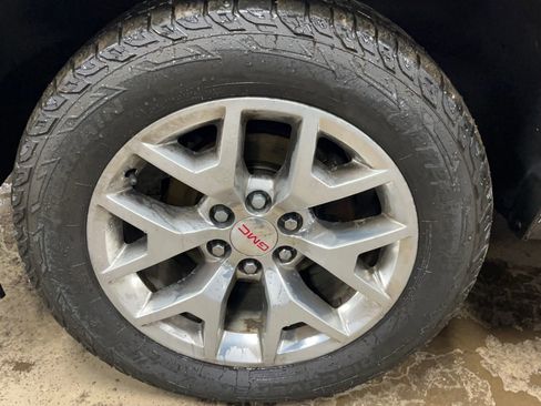 Used 2017 GMC Yukon SLE w/ SLE Value Package image 15