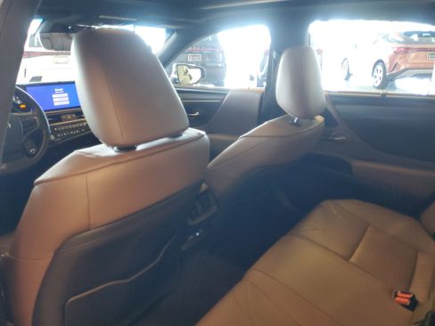 Used 2025 Lexus ES 350 Ultra Luxury w/ Accessory Package (Z2) FWD image 15