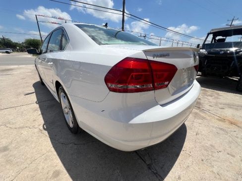 Used 2013 Volkswagen Passat TDI SE FWD image 7