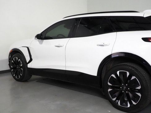 Used 2024 Chevrolet Blazer EV RS image 57