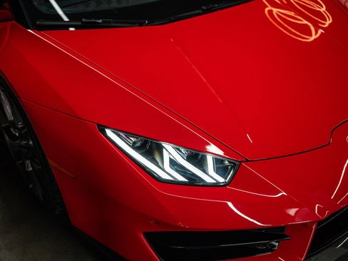 Used 2018 Lamborghini Huracan LP 580-2 RWD image 13
