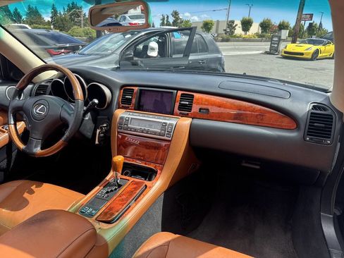 Used 2002 Lexus SC 430 Convertible RWD image 16