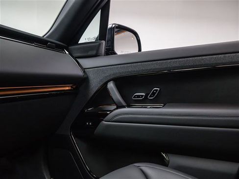 New 2026 Land Rover Range Rover Sport SE image 31