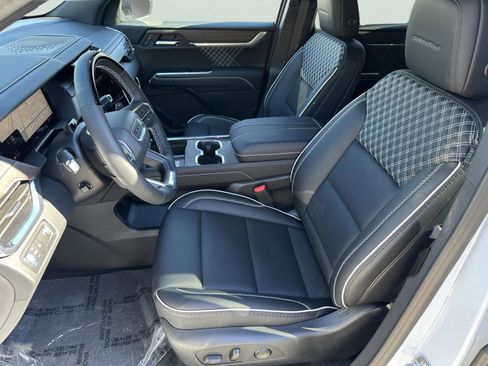 New 2026 GMC Acadia Denali w/ Super Cruise Package FWD image 21