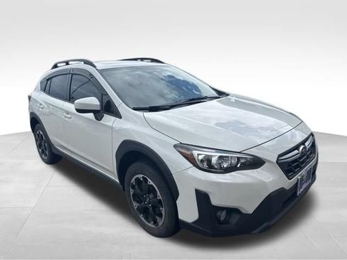 Used 2023 Subaru Crosstrek 2.0i Premium AWD/4WD image 3