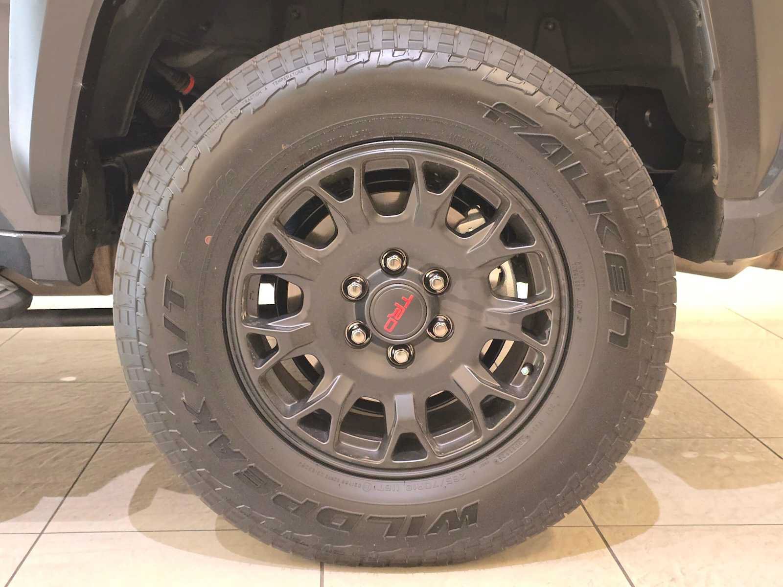 Certified 2025 Toyota 4Runner TRD Off-Road Premium AWD/4WD image 8