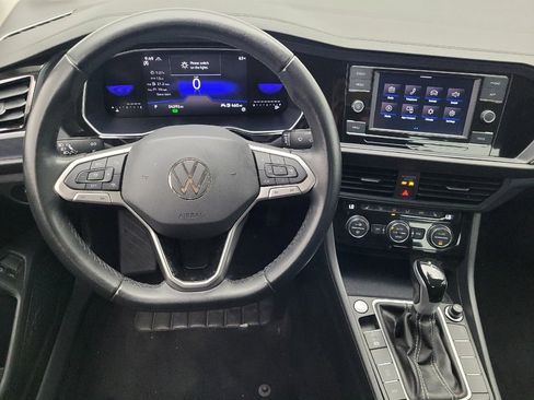 Used 2024 Volkswagen Jetta SE image 22