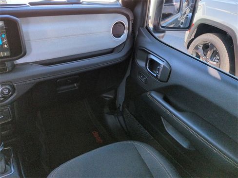 Used 2024 Jeep Wrangler Unlimited Sahara image 15