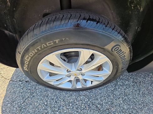 Used 2023 Chevrolet TrailBlazer LS FWD image 32