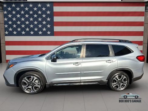 Used 2023 Subaru Ascent Limited w/ Technology Package AWD/4WD image 3