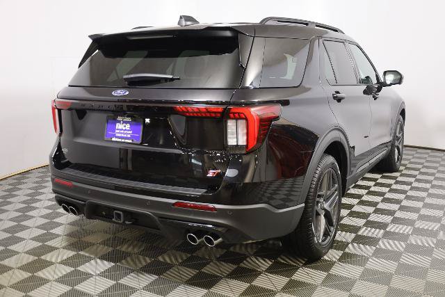Certified 2025 Ford Explorer ST AWD/4WD image 5